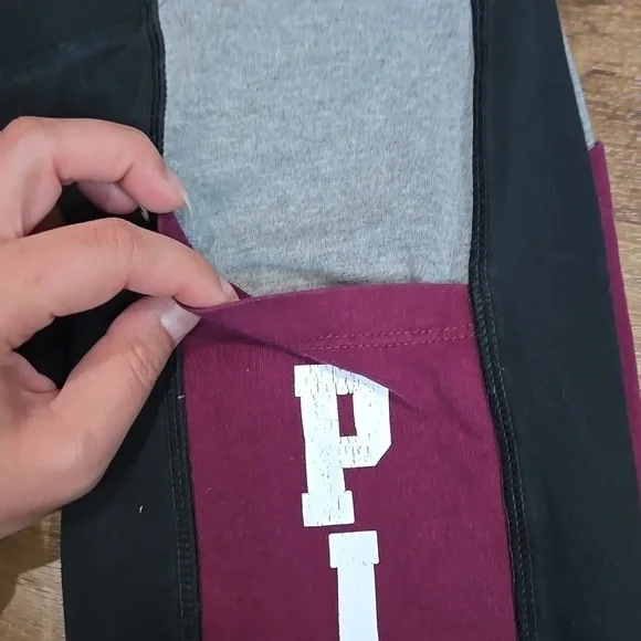 VS PINK MAROON/BLACK/GREY COLORBLOCKED YOGA PANTS SIZE XS - Picture 5 of 11